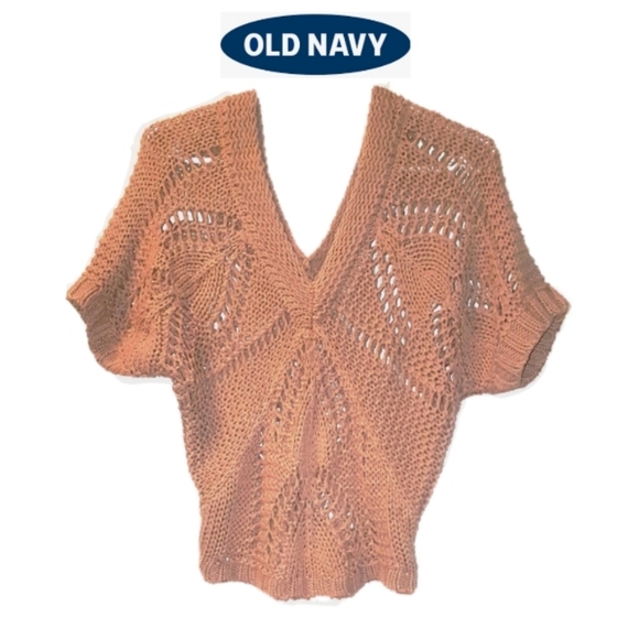 Old navy Top - Picture 1 of 10